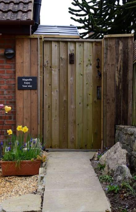 Magnolia Passageway To The Jurassic Coast. Villa Stoborough Exterior photo